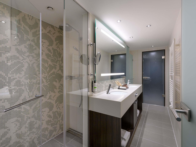 Bathroom 5, Pullman Munich, München
