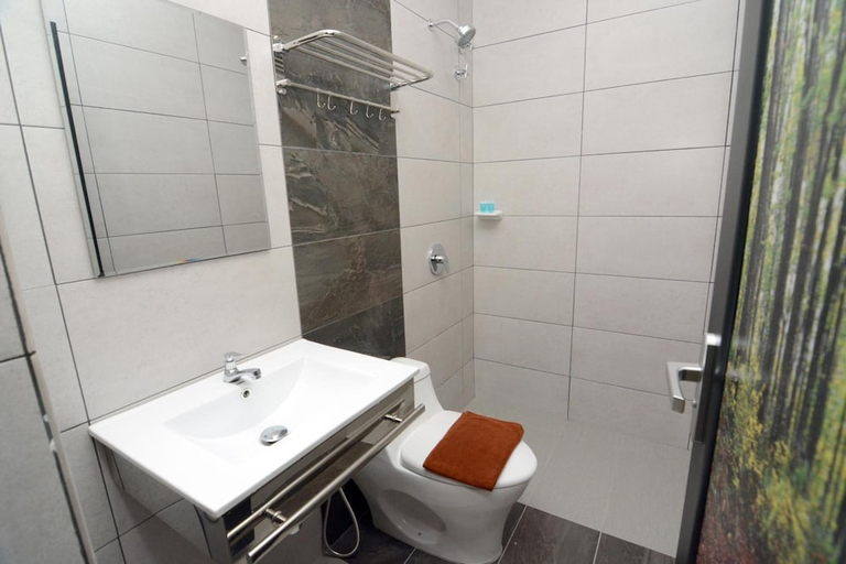 Bathroom 3, Eco Garden Hotel, Hulu Selangor