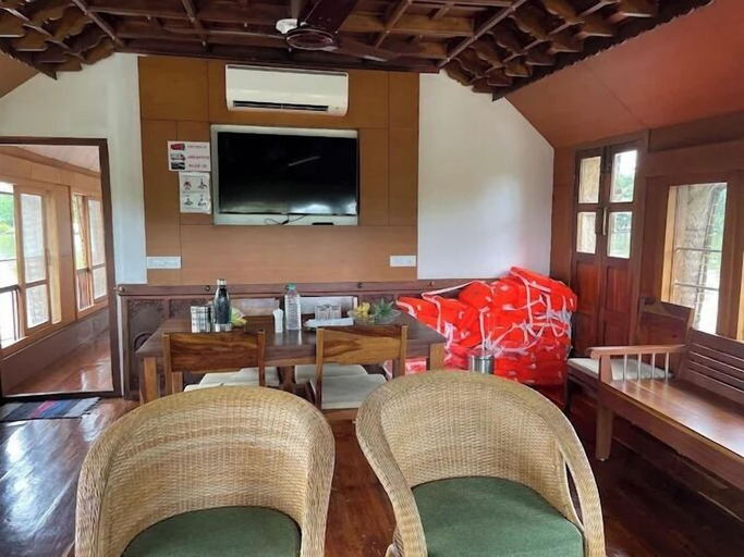 Living area 2, The Boat Company, Alappuzha