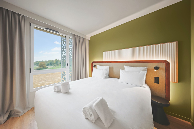 Bedroom 3, Campanile PRIME - Smart Lyon Chaponost, Rhône