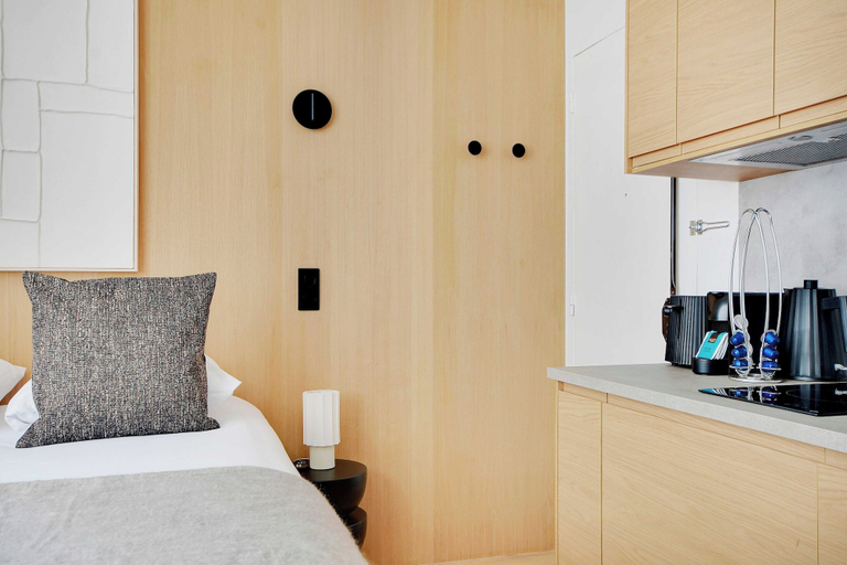 Room 5, Charming Studio 2P - Place de la Republique, Paris