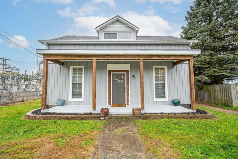 Exterior 4, The Gathering House Home for 6, Hamilton