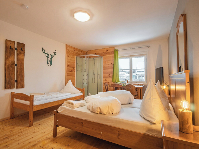 Bedroom 3, Ron´s Guesthouse, Oberallgäu