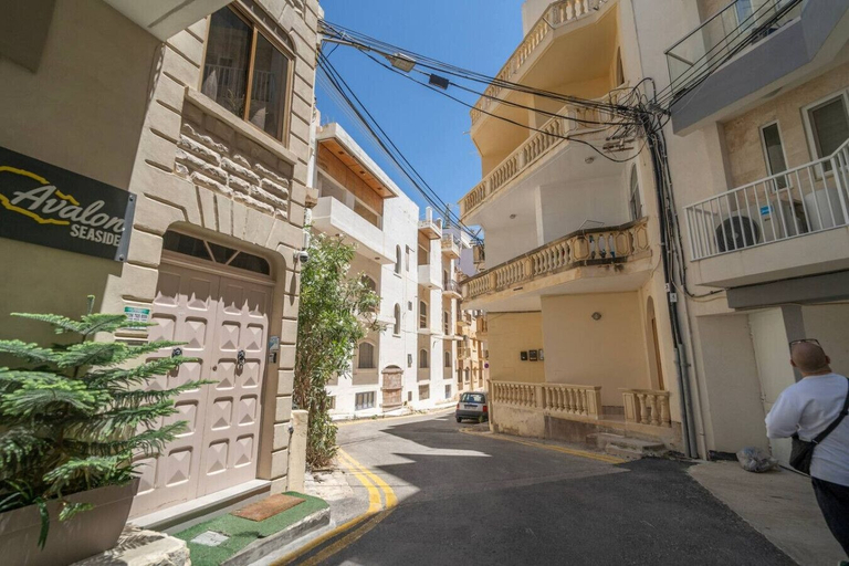 Room 5, Cozy Apartment With Balcony in Xlendi Bay Gozo