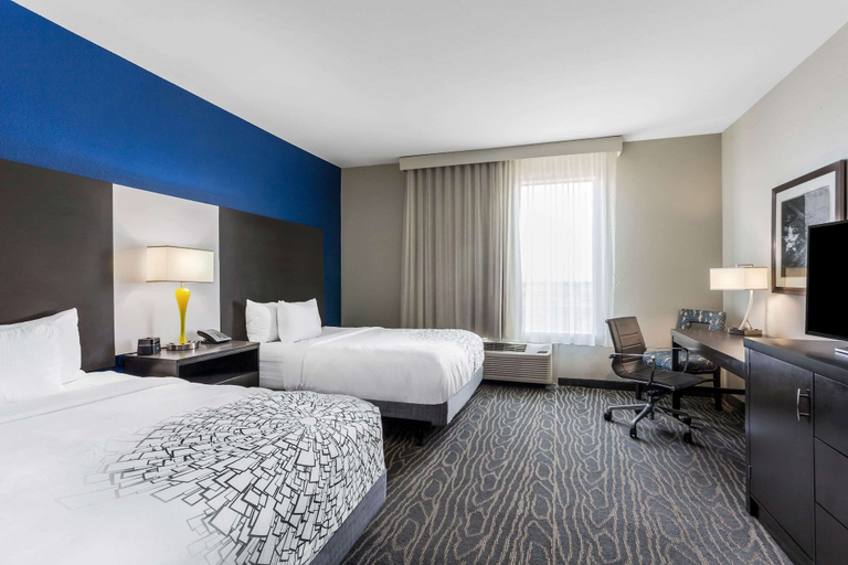 Bedroom 2, La Quinta Inn And Suites Odessa North Sienna Tower, Midland