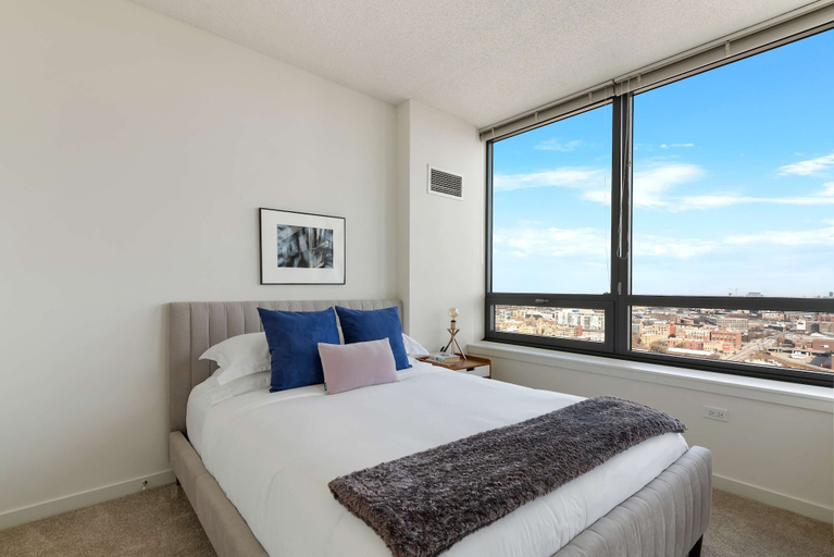 Room 5, Fulton Group Stay 2 Apartments Skyline Views, Cook