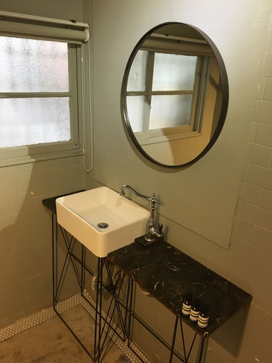 Bathroom 2, Du Good, Tainan