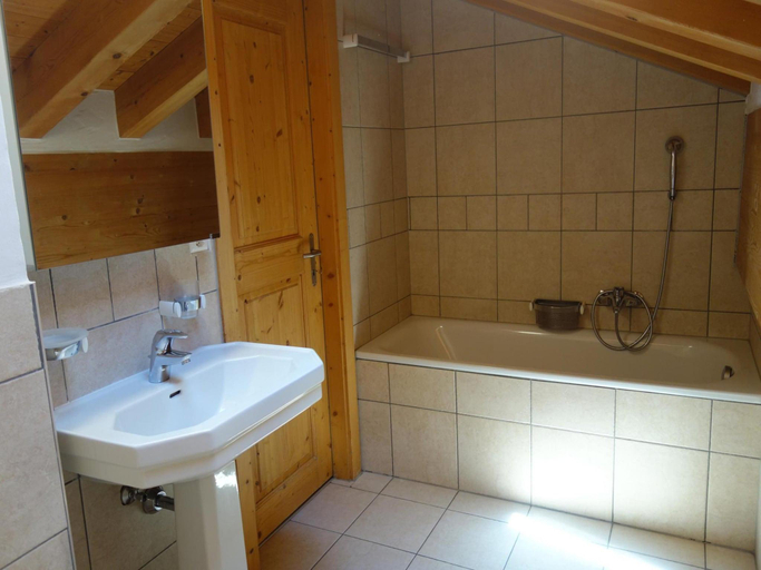 3, Apartment in a central location, Sion