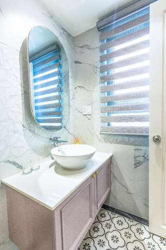 Bathroom, GOLDEN LOTUS HOTEL & APARTMENT, Ho Chi Minh City