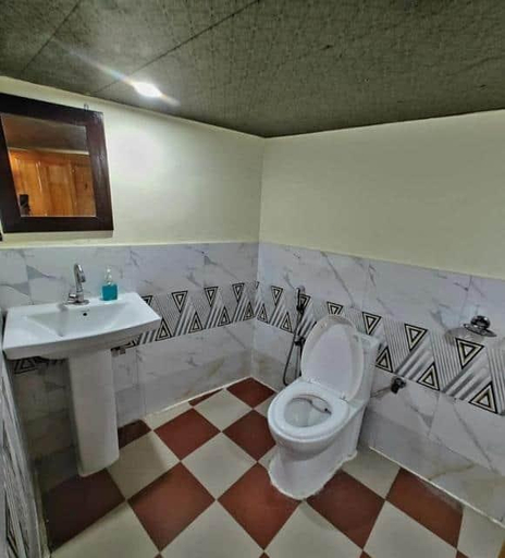 Bathroom 3, The Malang Valley, Nainital