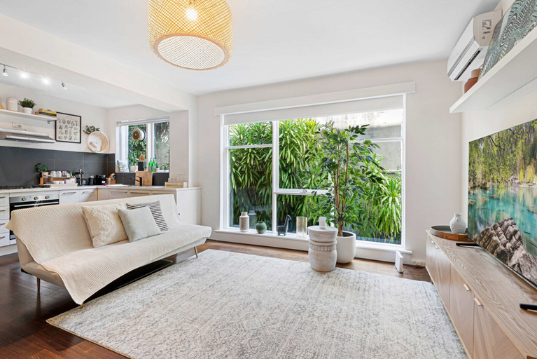 Interior 5, Contemporary 1-bed Unit Near Chapel St, Melbourne