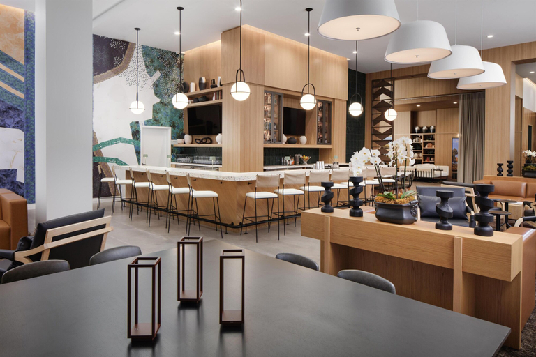 Food & Drinks 5, Embassy Suites By Hilton Chattanooga Downtown, Hamilton