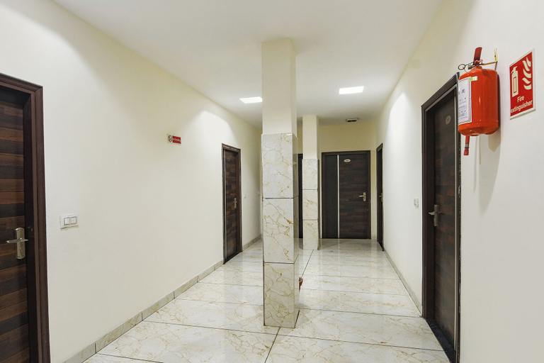 Lobby 4, Fabhotel Red Ark Inn, Sahibzada Ajit Singh Nagar
