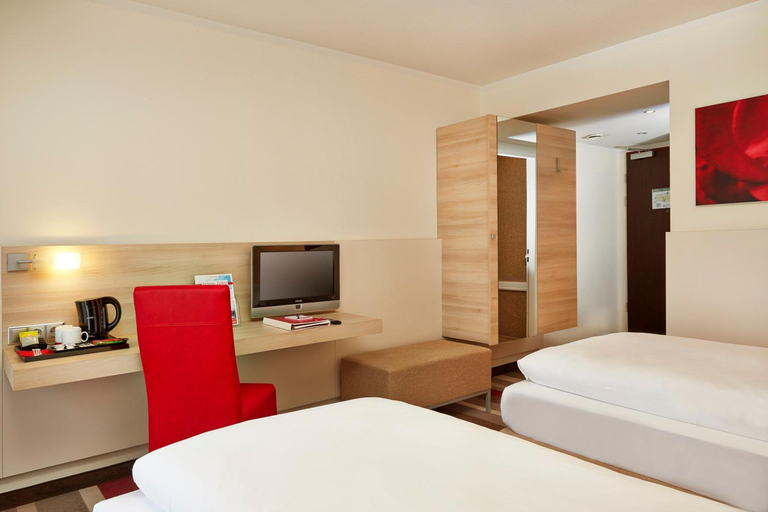 Bedroom 2, H+ HOTEL BAD SODEN, Main-Taunus-Kreis