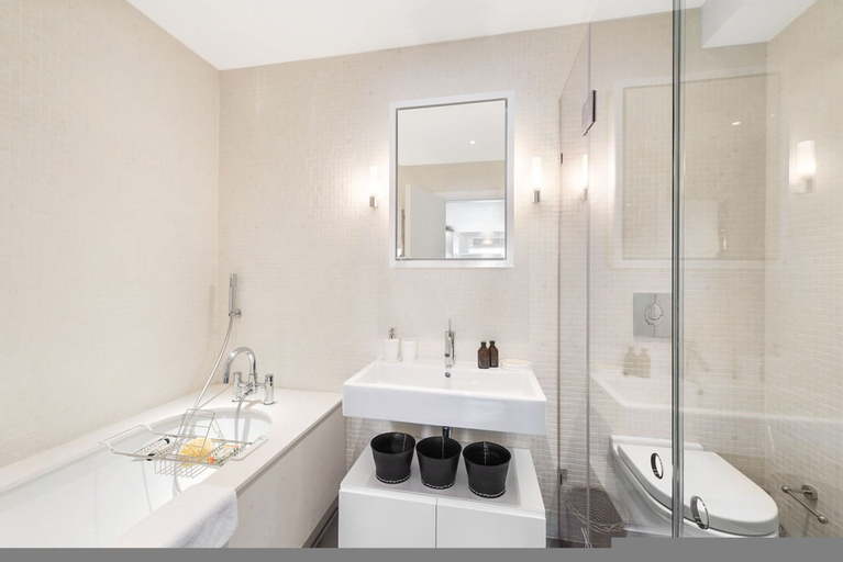 Others 4, Prime Knightsbridge Mews-4 bed House, London