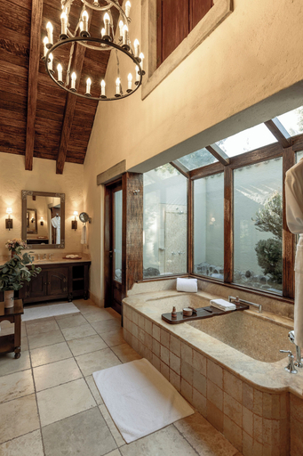 Bathroom 5, Las Casitas, A Belmond Hotel, Colca Canyon, Caylloma