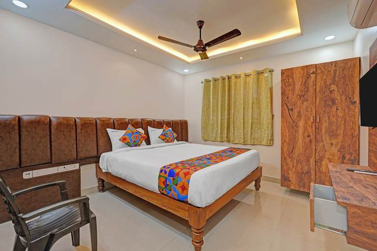 Room 4, Fabhotel Pranavam Residency, Chittoor