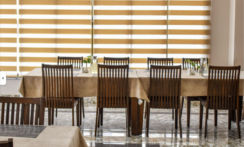Family dining 5, GaiaYuel, Chang