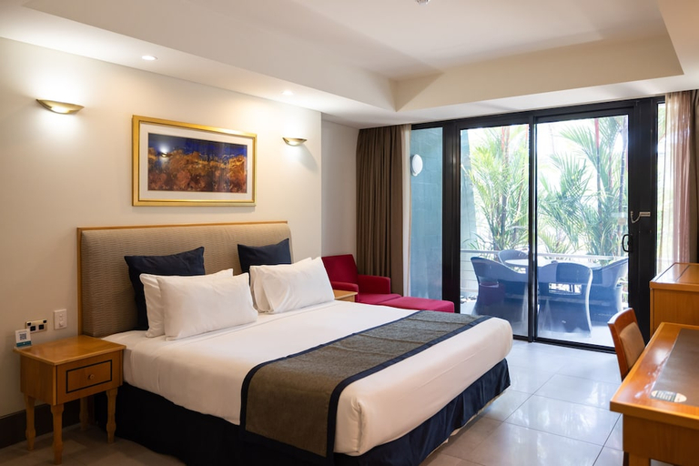 Bedroom 3, Mindil Beach Casino Resort, The Gardens
