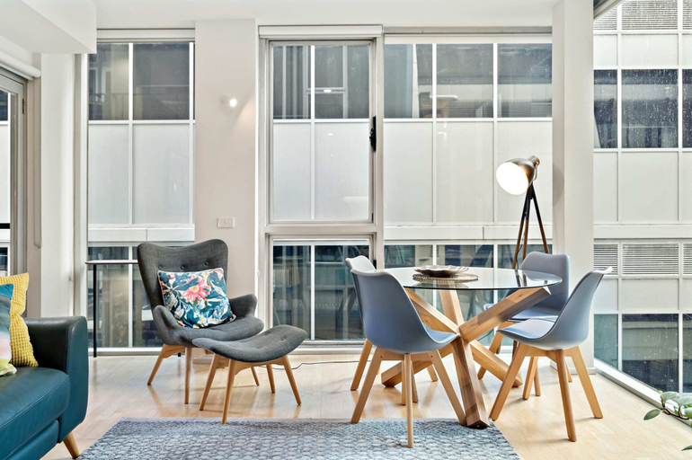 Others 4, Modern, Renovated Apartment in Melbourne CBD, Melbourne