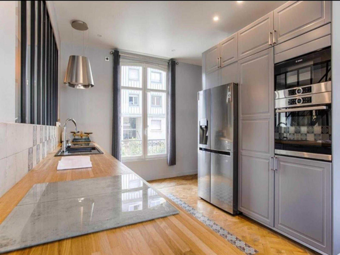 Others 5, House for 18 people with cinema Place Morny, Calvados