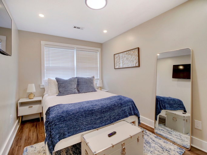 Room 2, Comfy Bright Peaceful 1BR - Minutes to NYC, Jersey City