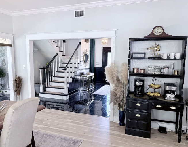 Room 2, Southern Charm Estate Min From Shopping Beaches, Baldwin