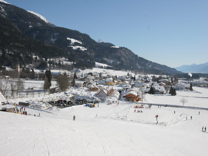 Others 4, Apartment in Kotschach near Ski Slopes, Hermagor