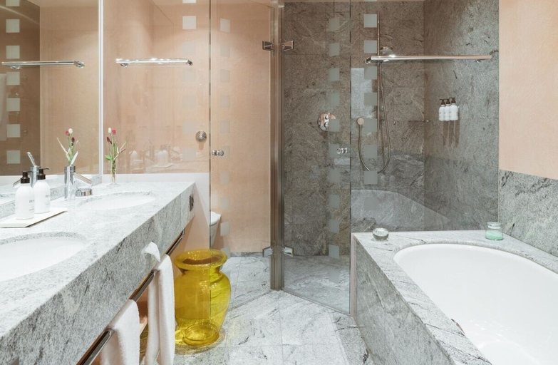 Bathroom 3, Tschuggen Grand Hotel, Plessur