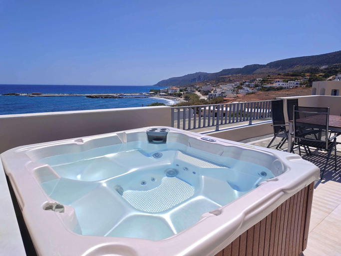 Room 2, Beachfront Ela Luxury Stay With Jacuzzi Views, Attica