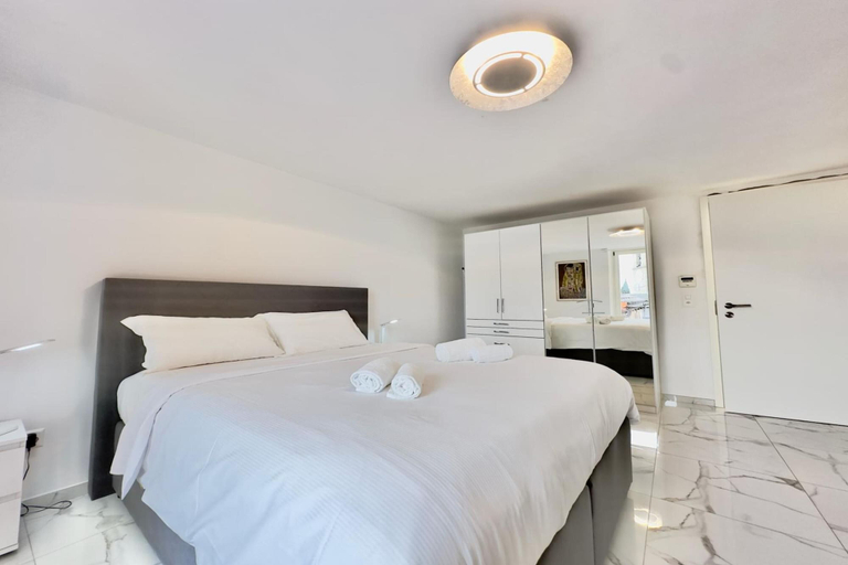 Bedroom 3, Red View Apartment, Locarno