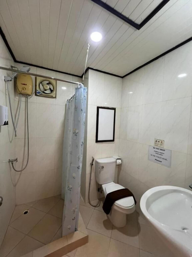 Bathroom 3, SVAH Boutique Patong, Pulau Phuket
