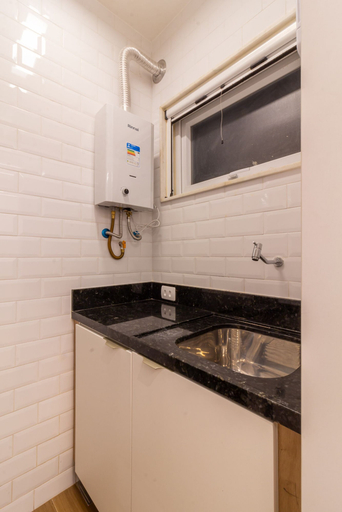 Room 4, Loft With Soundproof Windows 5-minute Walk to the Beach Nsc304, Rio de Janeiro