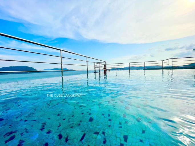 Others 2, Langkawi Seaview Cube w/ Rooftop Pool, Langkawi