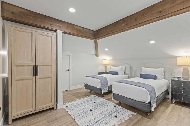 Room 4, Snow Flower 078 3 Bedroom Condo by RedAwning, Summit