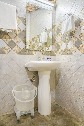 Bathroom 3, Echor - The Koti Village Resort, Shimla