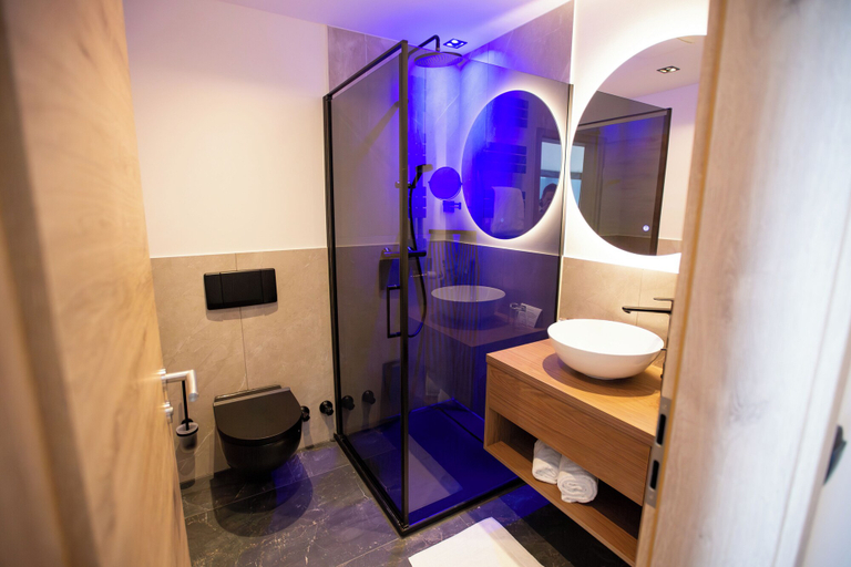 Bathroom 4, Stadthotel Lichtenfels, Lichtenfels