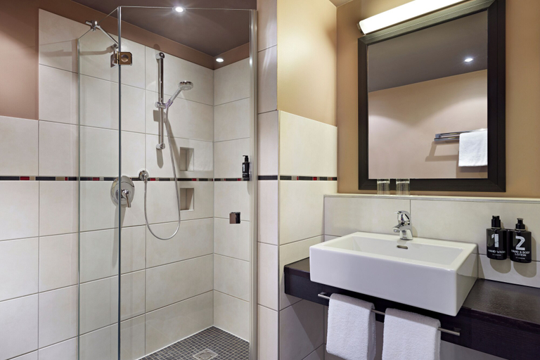 Bathroom 5, Nürburgring Motorsport Hotel, Ahrweiler