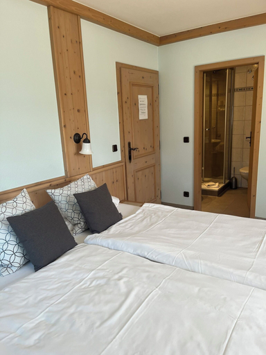Bedroom 4, Hotel Albers, Recklinghausen