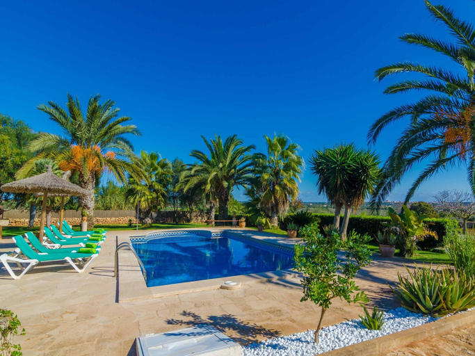 Sport & Beauty 5, Es TurO - Villa With Private Pool In Es Llombards, Baleares