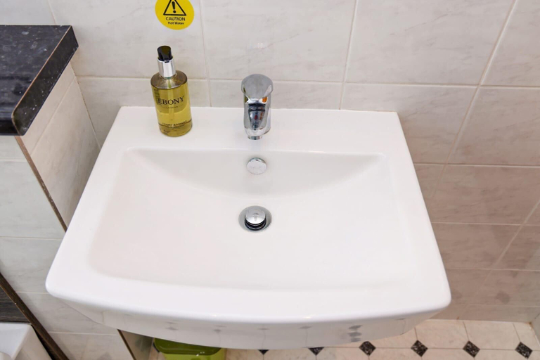 Bathroom 4, New Wilmington Hotel, East Sussex