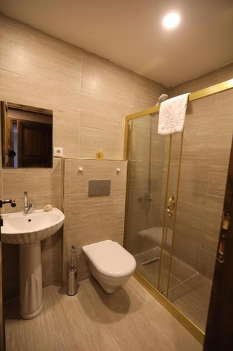 Bathroom 5, Grand Uçhisar Hotel, Nevşehir