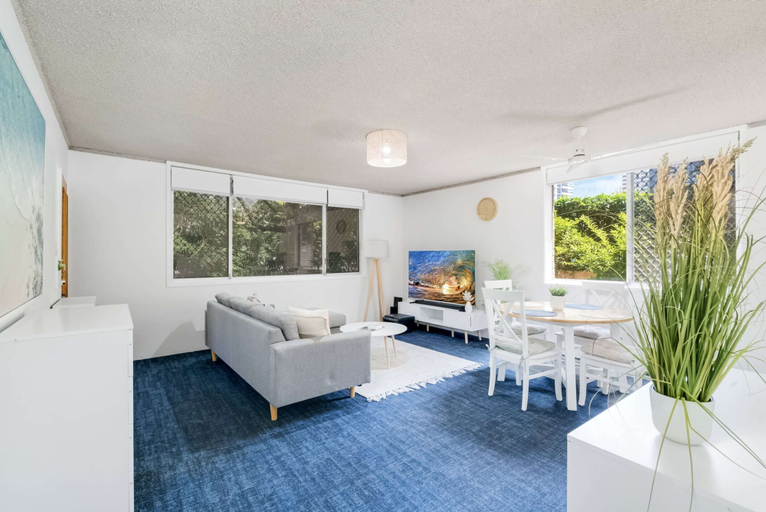 Living area 2, Cosy Ground Floor Unit Moments From The Beach, Gold Coast