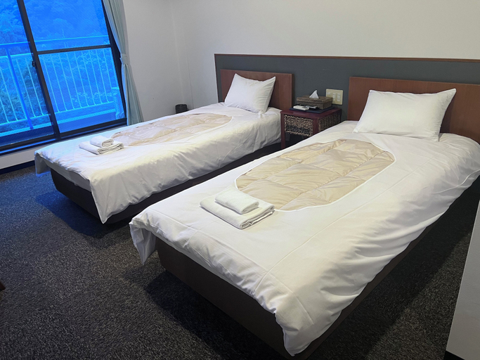 Bedroom 2, Pension Bigfisher Club, Shimoda