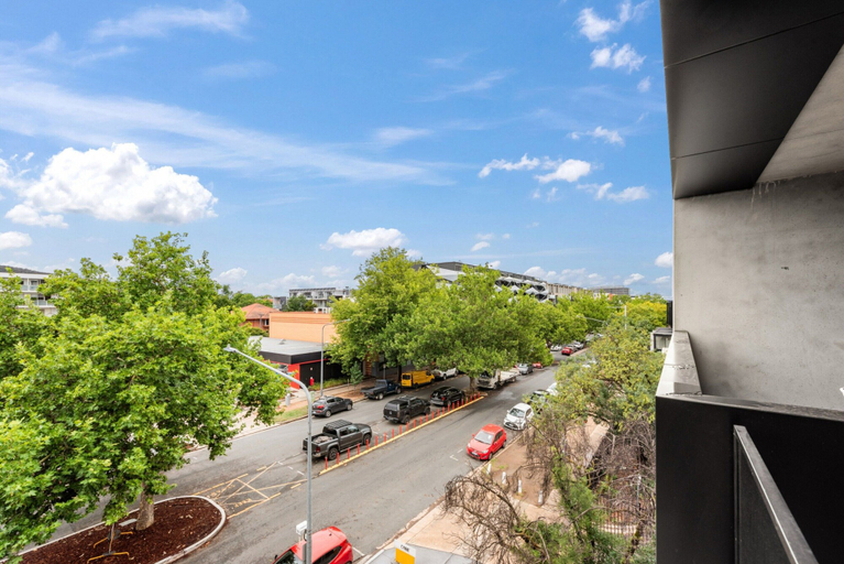 Property grounds 4, Stylish 2-bed in Braddon With Alfresco Dining, Canberra