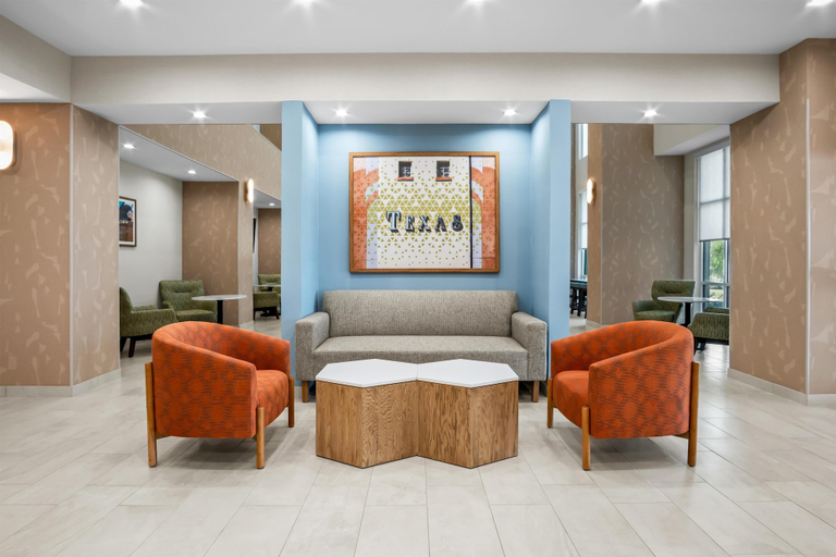Others 5, Hampton Inn & Suites Waxahachie, Ellis