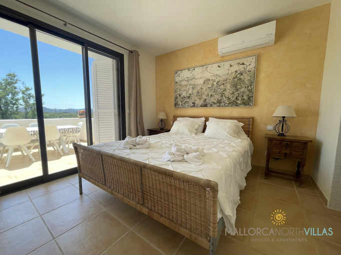 Bedroom 2, Apartment in Port de Pollenca by the Sea, Baleares