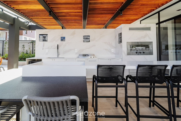 Food & Drinks 4, Stay in a Building With a Pool, Gym, and Leisure - SSL, Florianopolis