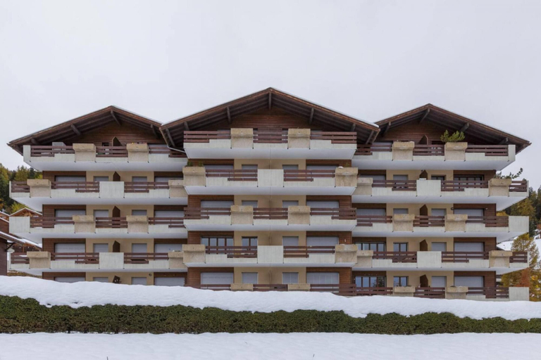 Room 3, Lf42 2 Bedroom Apart w Sauna and Parking, Martigny