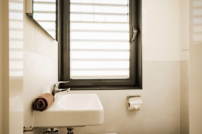 Bathroom 2, Holiday Home for six Guests, Klitten, Görlitz